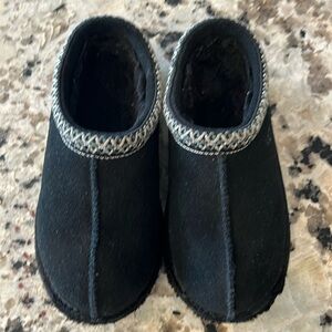 UGG black Tasman slipper 
size 1 excellent used condition